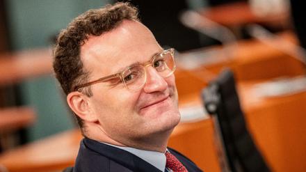Gesundheitsminister Jens Spahn habe einen "klaren Kopf", lobt Bundestagspräsident Schäuble.