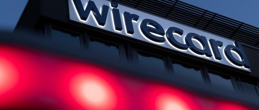 Der Schriftzug von Wirecard ist an der Firmenzentrale des Zahlungsdienstleisters 