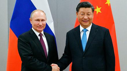 Wladimir Putin ist auf die Unterstützung des chinesischen Staatschefs Xi Jinping angewiesen.
