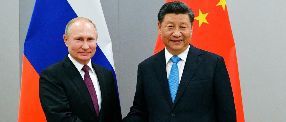 Wladimir Putin ist auf die Unterstützung des chinesischen Staatschefs Xi Jinping angewiesen.