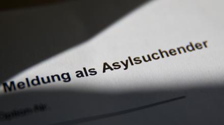 Die Zahl der Asylklagen vor den drei Brandenburger Verwaltungsgerichten ist im Gegensatz zum Bundestrend gesunken.
