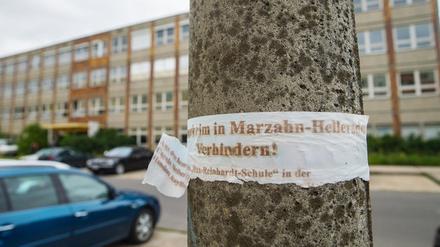 Neue Heimat. In einer alten Schule will Berlin Kriegsflüchtlinge aus Syrien beherbergen. Eine Bürgerinitiative macht dagegen mobil – andere Bürger wollen vermitteln.