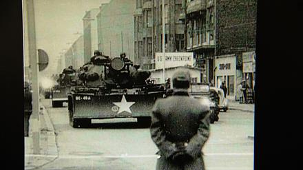 Im Angesicht der Panzer stand DDR-Polizist Heinz Schäfer heute vor 50 Jahren.