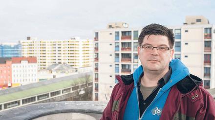 Ein Jahr, fünf Wochen, vier Stunden. Findet Andrej Holm es schade, nicht mehr im Amt zu sein – als Vorkämpfer einer sozialeren Mieterstadt? „Mal so, mal so.“