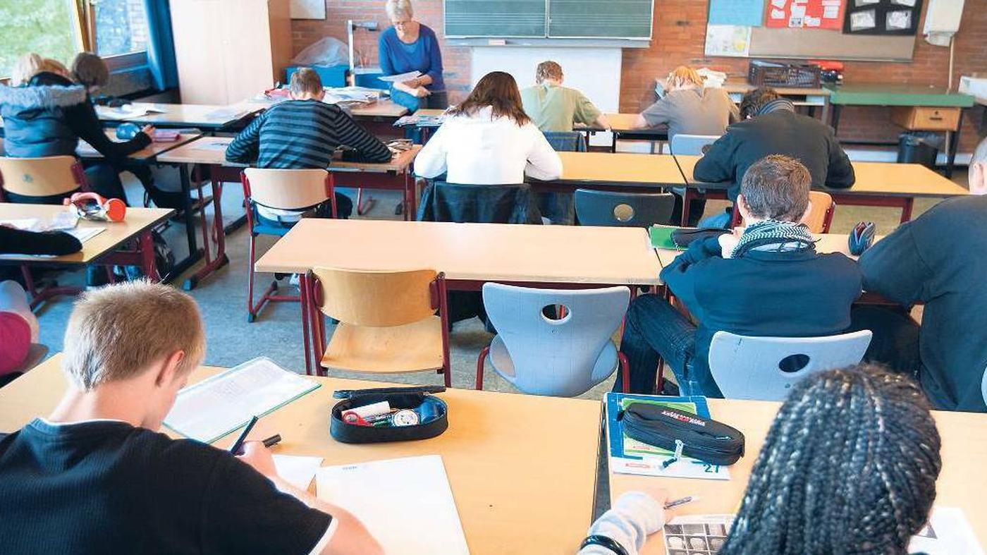  Foto zu Bildung: Abi mit Berlin: Brandenburg steigt aus 