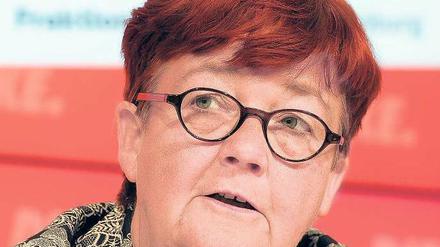 Unfallflucht? Die Landtagsfraktionsvorsitzende der Linken, Margitta Mächtig, soll nach dem Willen der Staatsanwaltschaft 3750 Euro zahlen, weil sie im Juli 2013 mit ihrem Fahrzeug ein anderes Auto beschädigt haben und dann weggefahren sein soll.