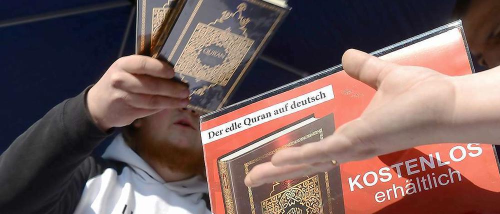 In Deutschland gewinnen Salafisten immer mehr Anhänger. 