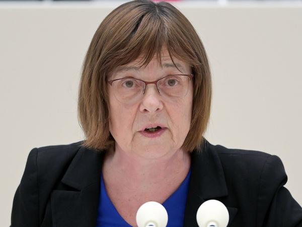 Ursula Nonnemacher (Bündnis 90/Die Grünen), Ministerin für Soziales, Gesundheit, Integration und Verbraucherschutz.