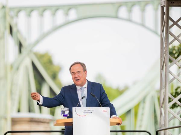 Am Auftritt von Ex-Kanzlerkandidat Armin Laschet (CDU) an der Glienicker Brücke hatte sich die Kritik entzündet