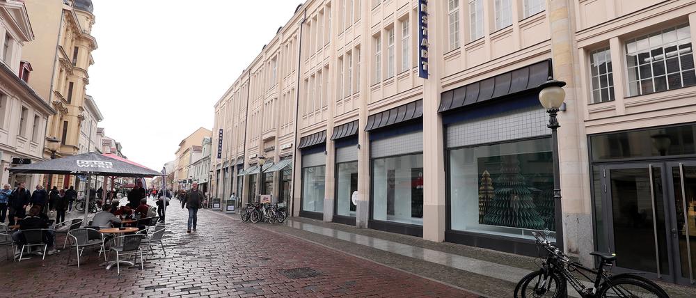 Der Kaufhauskonzern Galeria Karstadt Kaufhof ist in finanzieller Schieflage.