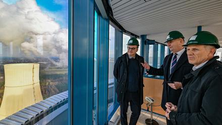 Brandenburgs Ministerpräsident Dietmar Woidke hatte den tschechischen Botschafter Tomáš Kafka in das Kraftwerk eingeladen. 