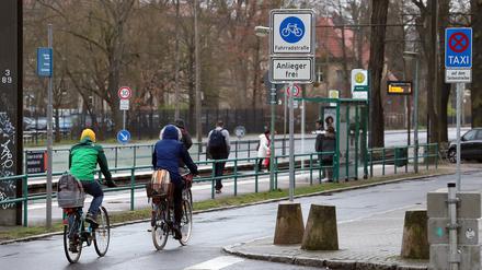 Die neue Fahrradstraße an der kleinen Heinrich-Mann-Allee.