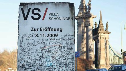 Berliner Mauer. Springer-Vorstand Mathias Döpfner hat einen Mauerrest für das Museum zur Deutschen Teilung in der Villa Schöningen an der Glienicker Brücke gekauft.