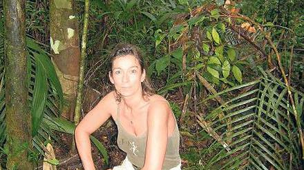 Heimatgefühl in der Ferne. Karola Stahlberg 2005 bei einer Wanderung durch den brasilianischen Urwald, eines ihrer Lieblingsreiseziele.