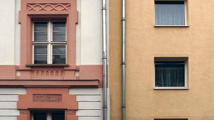 Dicht bebaut. Knapp 36 Quadratmeter Wohnfläche kommen rechnerisch auf einen Potsdamer. Die Zahl stagniert seit Jahren. Dabei werden gemessen am Bestand in Potsdam die sechstmeisten Wohnungen aller Kreise und kreisfreien Städte gebaut.