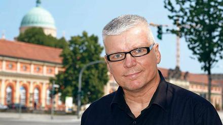 Steffen Meltzer, 53, ist gern Polizist in Potsdam. Und hat seine Erfahrungen mit Tätern und Opfern jetzt in ein Buch gepackt.