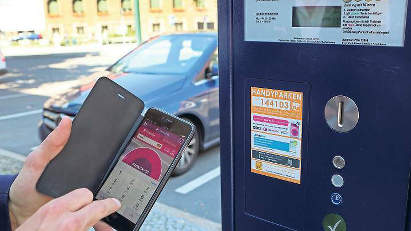 In Würselen kann man Parkgebühren jetzt auch mit dem Handy bezahlen