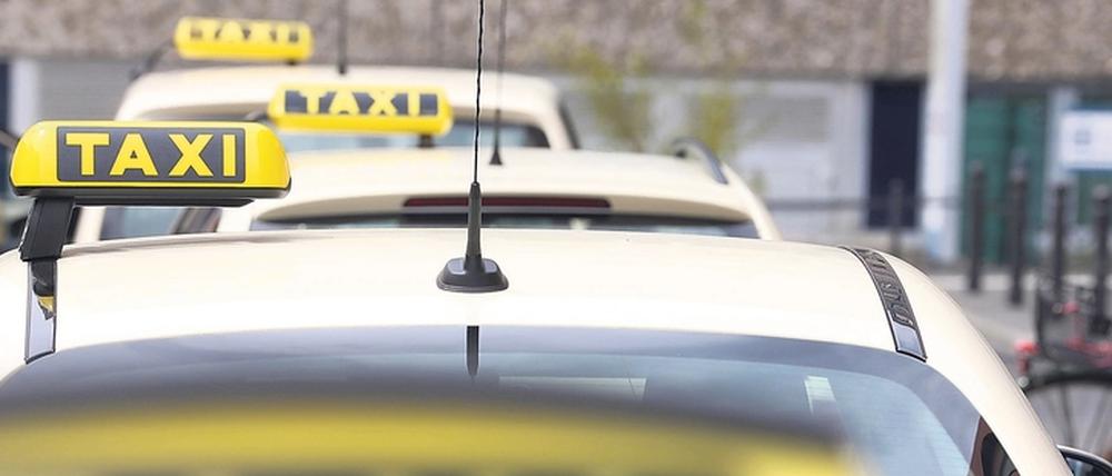Von Anfang 2016 bis Ende 2018 haben in Potsdam 13 Taxibetriebe aufgegeben.