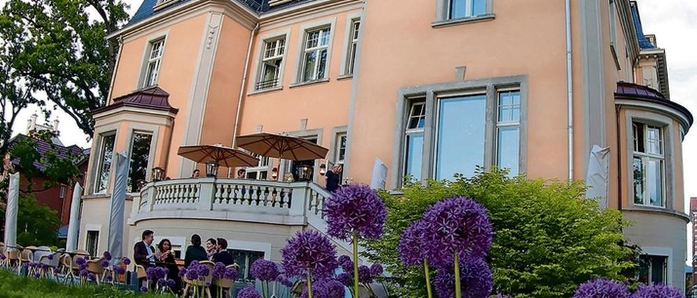 Die Villa Kellermann wurde von Günther Jauch gekauft, das hiesige Restaurant von ihm und Tim Raue entwickelt.