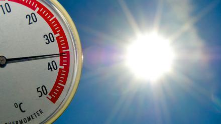Das Thermometer steigt - und sogar der Temperaturrekord in Deutschland könnte geknackt werden.
