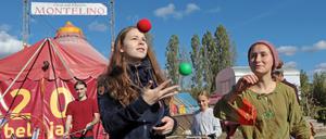 Seit mehr als 20 Jahren – hier das Jubiläum 2018 – können Kinder und Jugendliche im Zirkus Montelino Akrobatik und Clownerie üben.