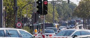 Verkehr in Potsdam - selten ein großes Vergnügen. Hier am Leipziger Dreieck, aufgenommen im September 2020.
