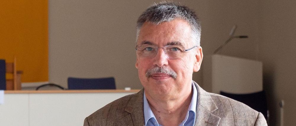 Frank Torsten Hufert, leitet seit 2014 das Institut für Mikrobiologie und Virologie der Medizinischen Hochschule Brandenburg. 