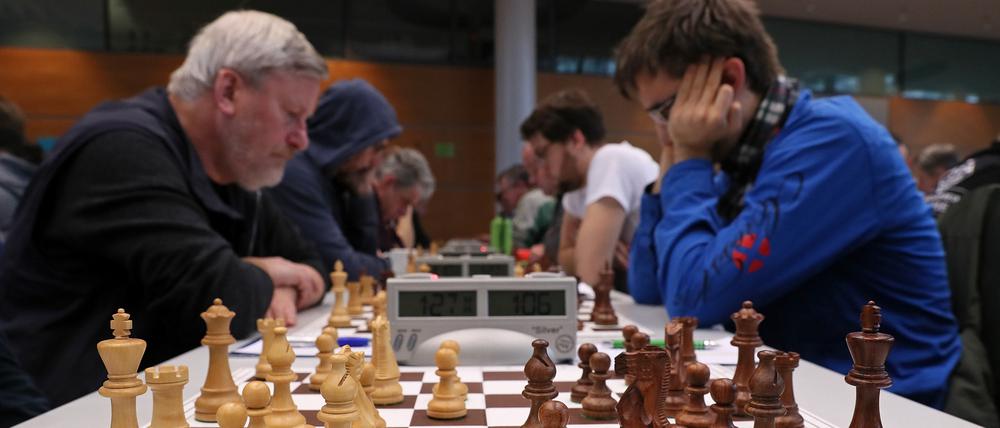 Über 480 Schach-Amateure nahmen am Vorrundenturnier teil, darunter 34 Potsdamer. 