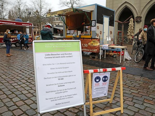Der Markt am Nauener Tor am Mittwoch - Speisenverzehr ist dort nun verboten.