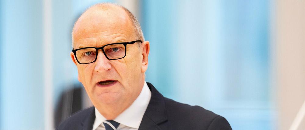 Dietmar Woidke (SPD), Ministerpräsident von Brandenburg, will sofort 100 Impfstellen im Land aufbauen lassen.  