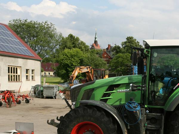 In Uetz gab es Aufruhr, als ein Solarpark so groß wie 77 Fußballfelder gebaut werden sollte.
