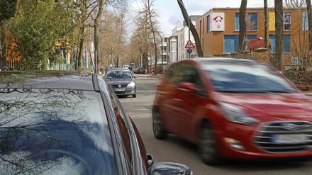 In Teilen der Stahnsdorfer Straße sollen künftig Rad- statt Autofahrer das Tempo bestimmen. 