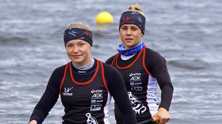 Es herrscht gute Chemie im Canadier. Annika Loske (l.) und Ophelia Preller gewannen bei der Junioren-Europameisterschaft 2014 Bronze im Zweier über die 500 Meter.