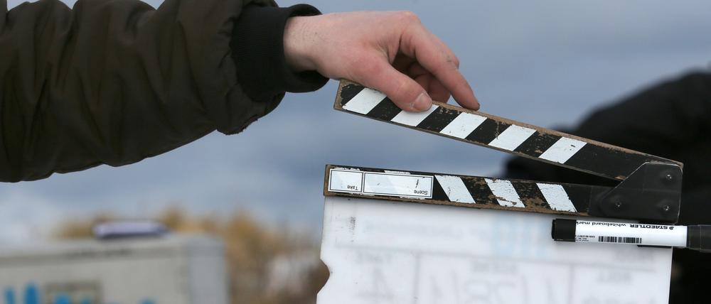 Der Filmbranche fehlt es aktuell vor allem an leitenden Mitarbeitern für die Dreharbeiten.