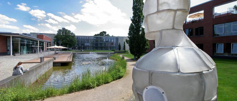 Mit dem Hasso-Plattner-Institut erhält die Potsdamer Universität eine sechste Fakultät.