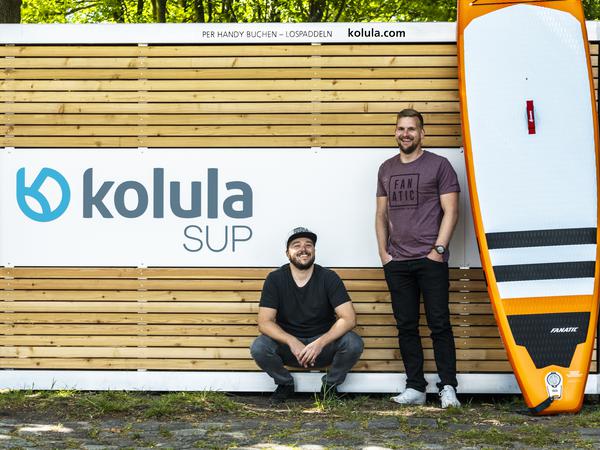 Die Gründer des Unternehmens "kolula SUP" Lars Ermisch (l.) und Steven Bredow.