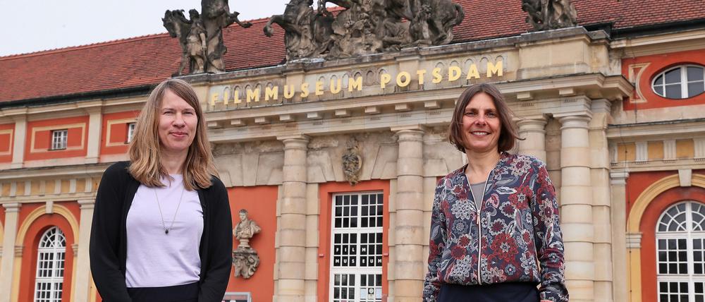 Ilka Brombach und Christine Handke, die Leiterinnen des Filmmuseums Potsdam. 