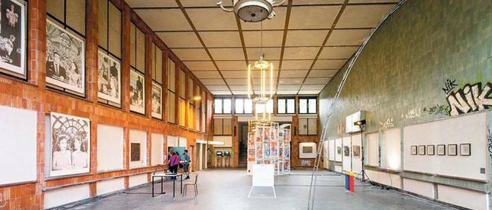 Die Schalterhalle des alten Hauptbahnhofs in der Pirschheide verwandelte Localize 2013 zur Kunst- und Kulturmeile. 