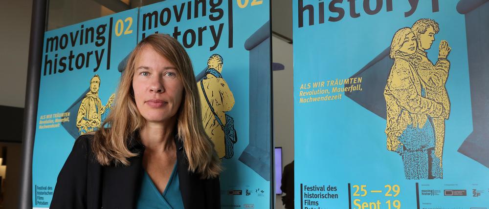 Ilka Brombach leitet Moving History und ist seit Oktober 2020 auch kuratorische Leiterin des Filmmuseums Potsdam.