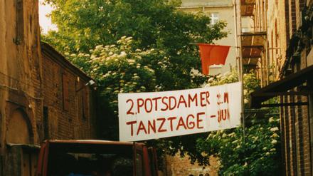 Nachwendeblüten. Die 2. Potsdamer Tanztage an der fabrik in der Gutenbergstraße im Jahr 1992.