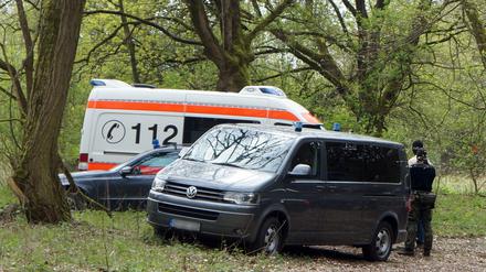 In einem Waldstück bei Gortz (Potsdam-Mittelmark) ist ein Mann erschossen worden.
