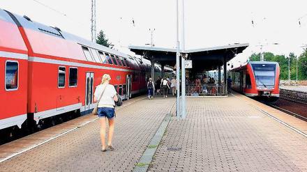 Bald kein großer Bahnhof mehr. Ab dem kommenden Jahr soll die Regionalbahnlinie 22 zum Großflughafen Schönefeld an Michendorf vorbeifahren.