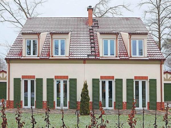 Die Häuser mit gehobener Ausstattung wie Eichenparkett und Einbauküche kosten bis zu 1550 Euro netto kalt pro Monat