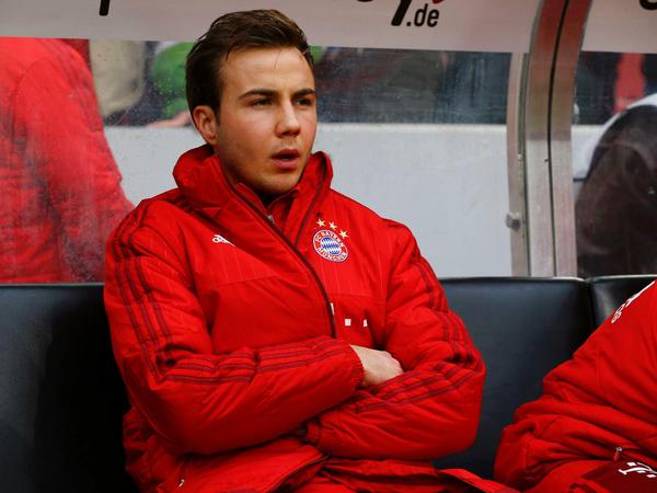 Mario Götze sitzt mehr als dass er spielt beim FC Bayern.