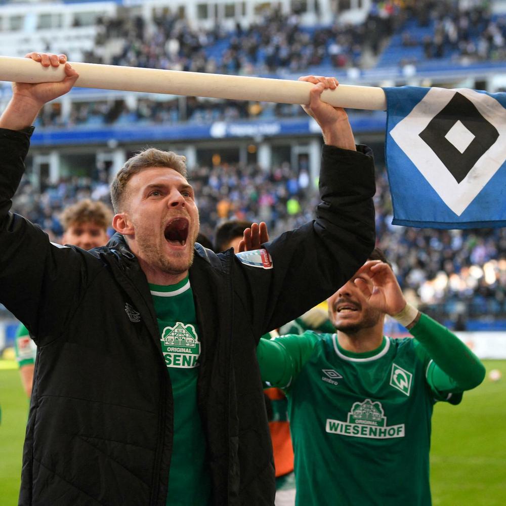 Nach Sieg im Derby beim HSV Werder Bremen ist zurück an der Tabellenspitze