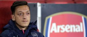 Mesut Özil freut sich über die Äußerungen seines "Bro" Jerome Boateng.