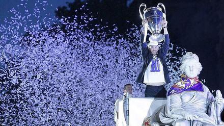 Sergio Ramos feiert den Sieg seiner Mannschaft Real Madrid.