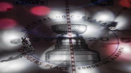 Allein auf dem Eis. Leon Draisaitl hofft auf lange Play-offs mit den Edmonton Oilers.