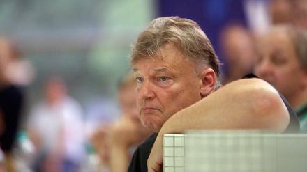 Schluss, aus, vorbei. Nach anderthalb Jahrzehnten räumt Hagen Stamm den Posten als Bundestrainer der Wasserballer. Sein letztes sportliches Ziel, die Teilnahme an den Olympischen Spielen in Tokio, verpasste der Berliner.