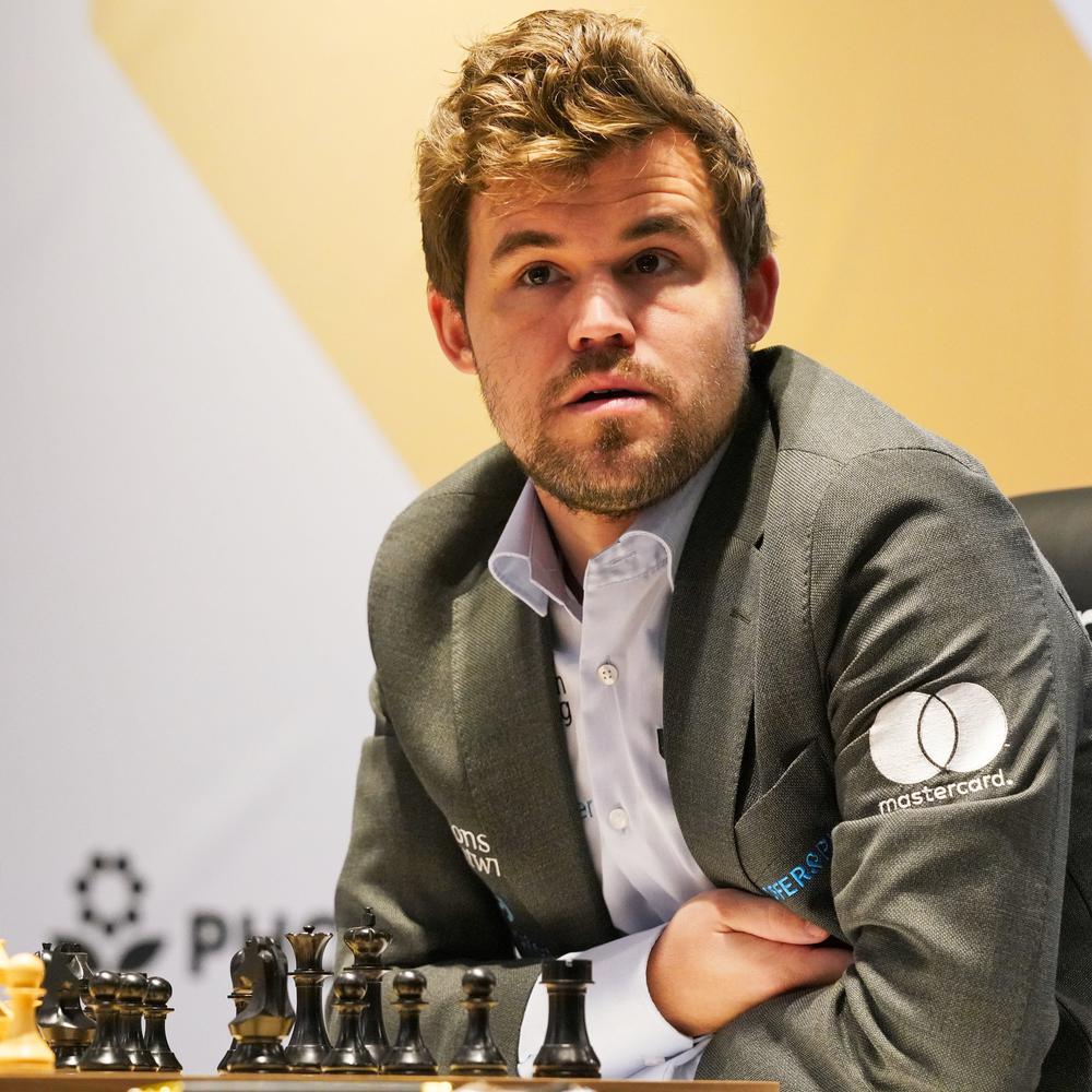 Bizarrer Eklat im Schach Weltmeister Magnus Carlsen gibt Rätsel auf